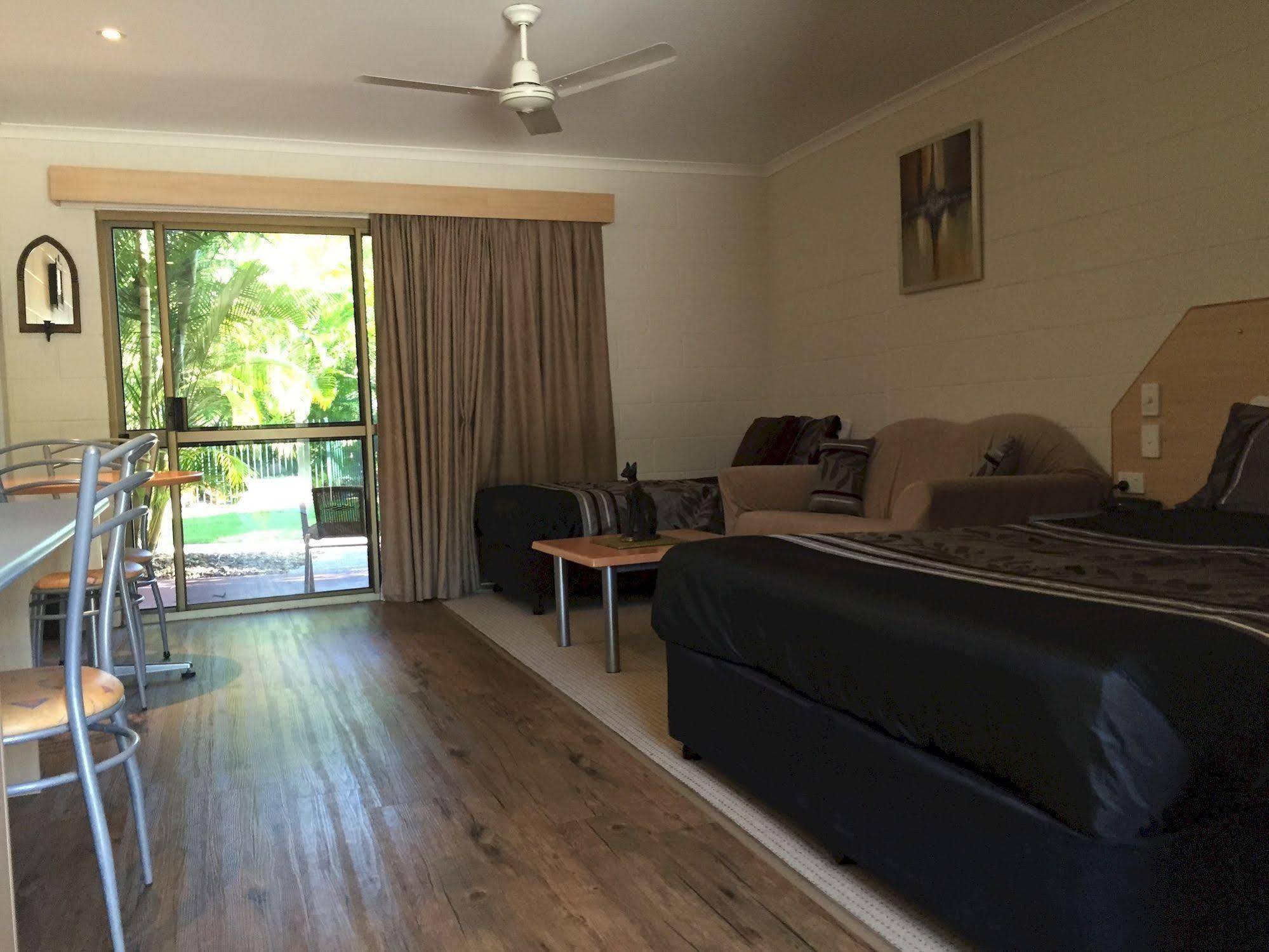 הרווי ביי Pialba Motor Inn מראה חיצוני תמונה
