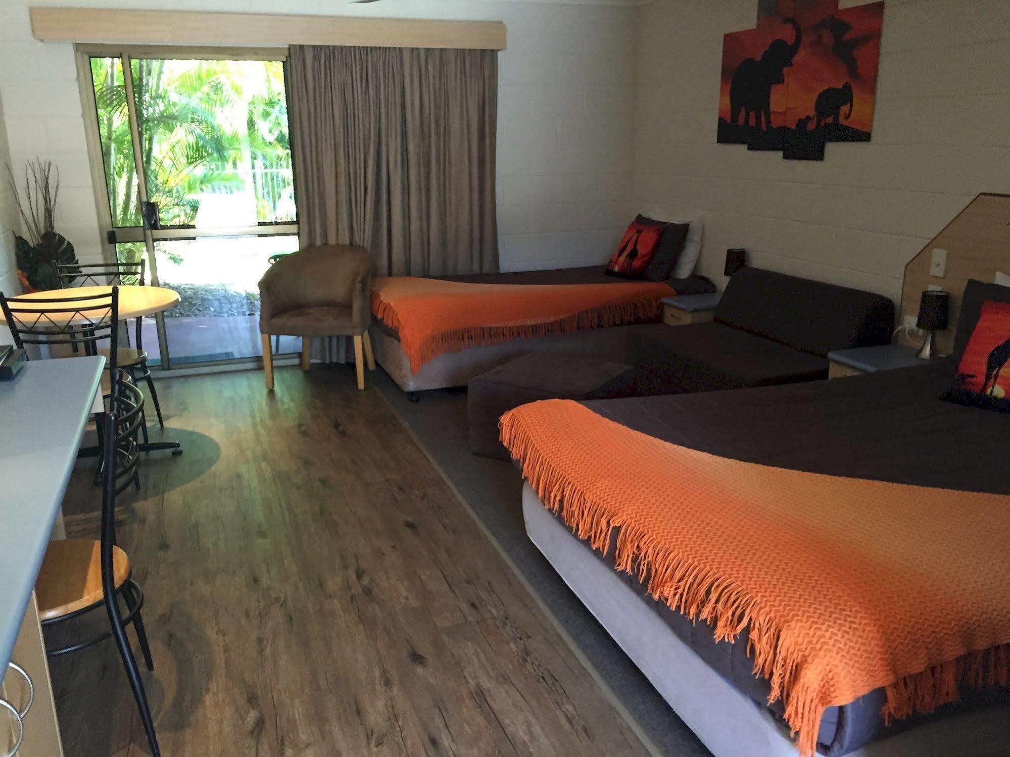 הרווי ביי Pialba Motor Inn מראה חיצוני תמונה