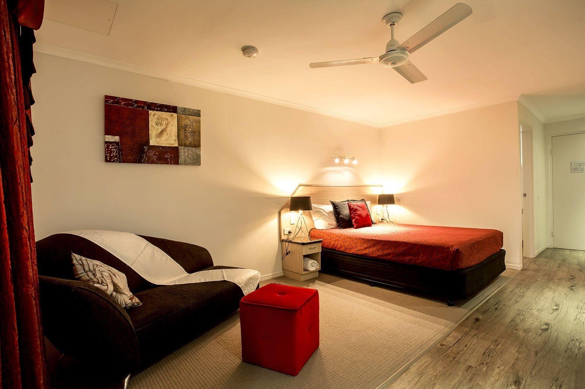הרווי ביי Pialba Motor Inn מראה חיצוני תמונה